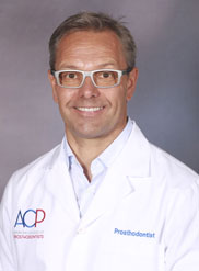 Dr. François Chartrand